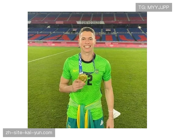 格雷米奥青训体系：技术出众球员对一线队战术风格的塑造影响